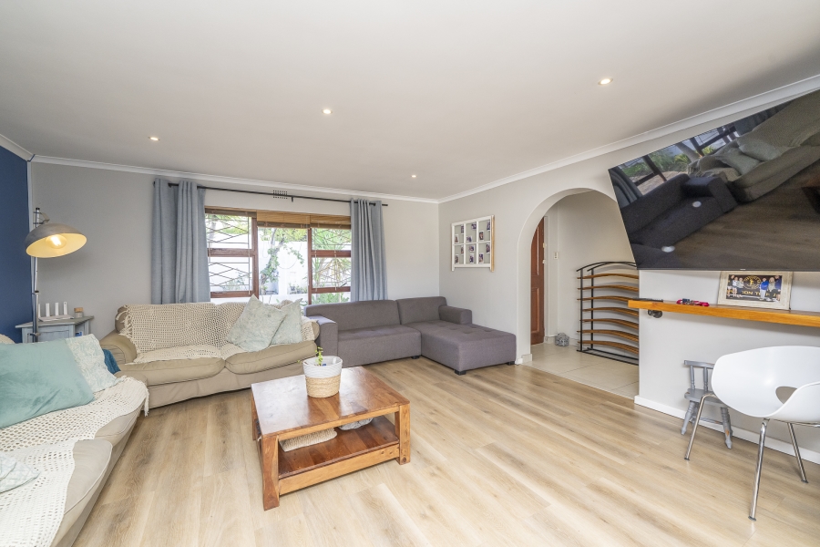 5 Bedroom Property for Sale in Eversdal Western Cape